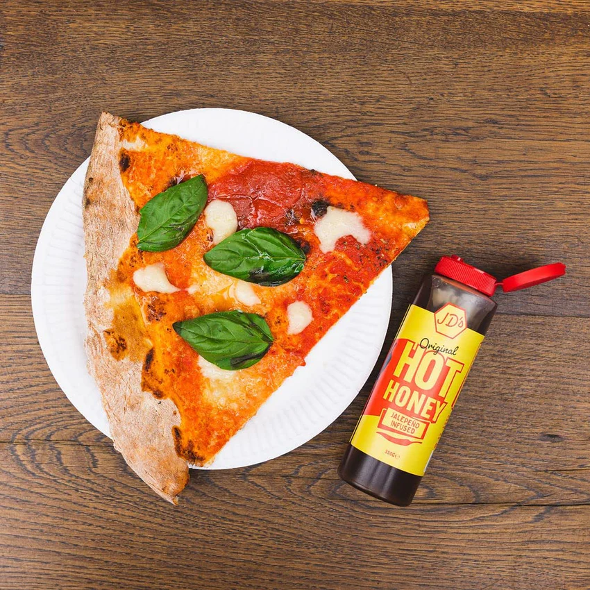 JD's Hot Honey Original 1 Litre Bottle - Image 6